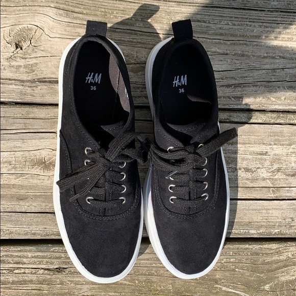 H&M Black Canvas Sneaker - Picture 5 of 5